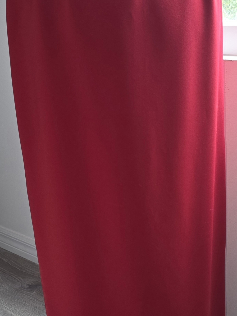 Elegant Red Maxi Skirt for Women Size 4